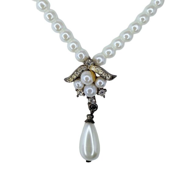 VTG White Faux Pearl Jewelry Set Necklace Earrings Teardrop Wedding Jewelry - Picture 5 of 10